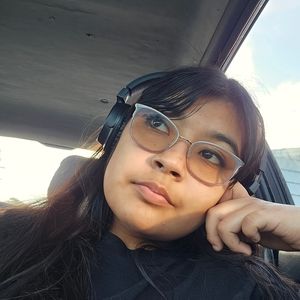 Meet your Posher, Ximena